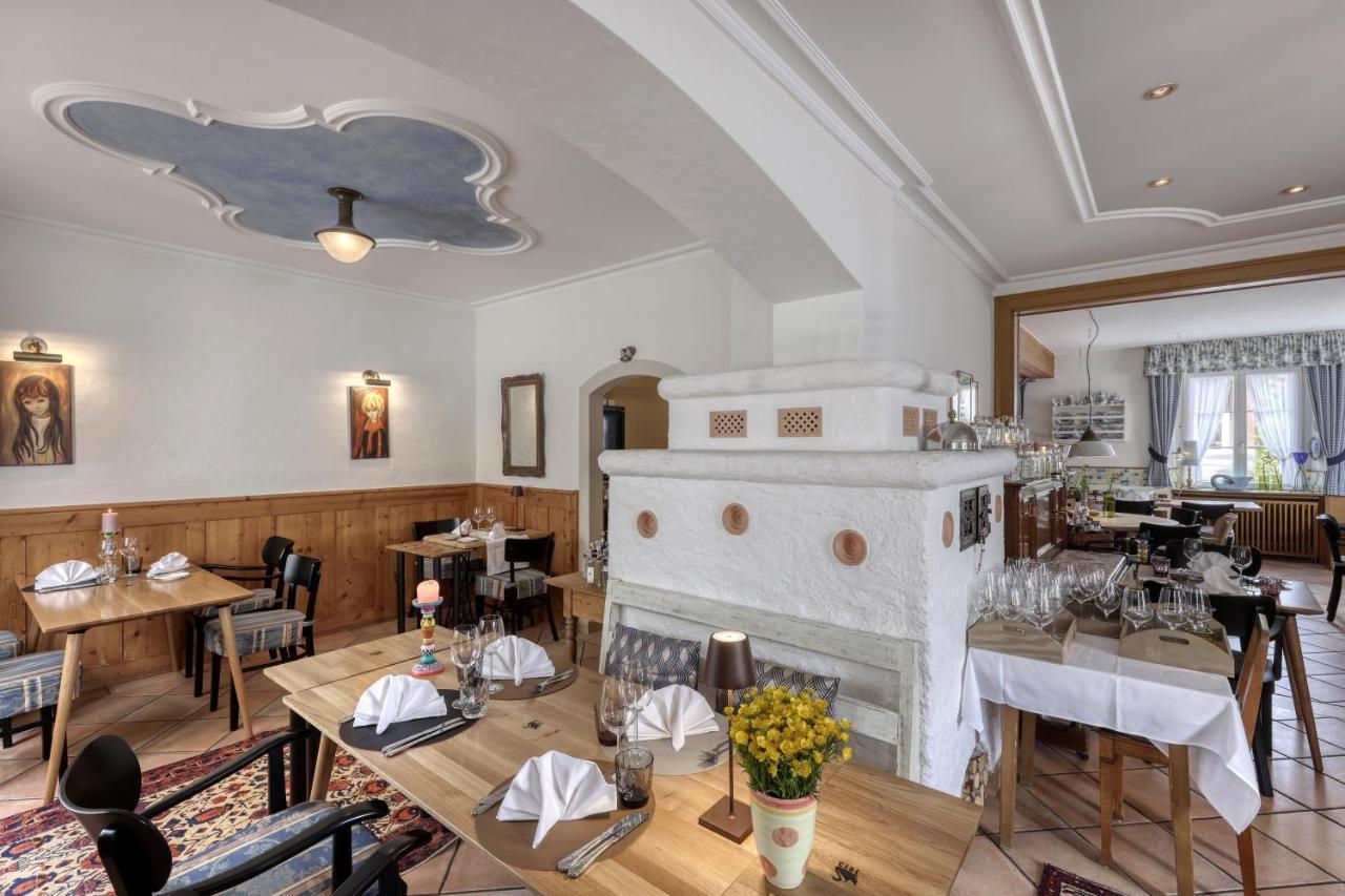 Gasthaus Schwanen & Villa Pfarrhus Stuhlingen Ngoại thất bức ảnh